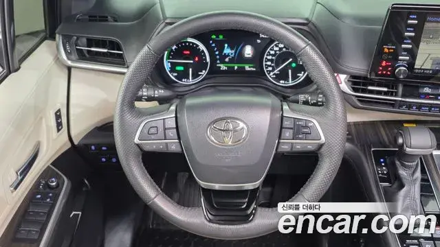 Toyota Sienna 2021 — Фото 14/20