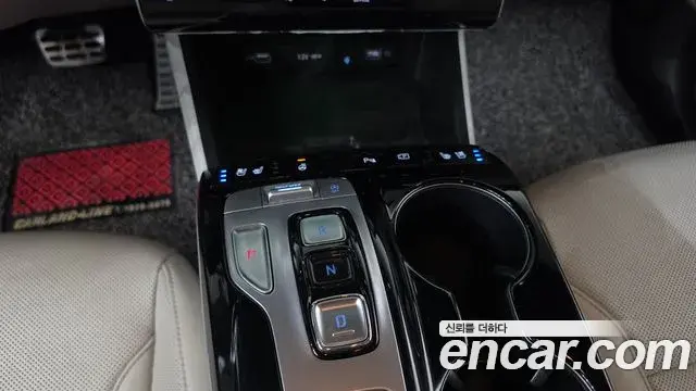 Hyundai The New Tucson 2022 — Фото 9/20