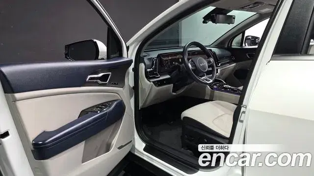 Kia Sportage 2022 — Фото 8/20