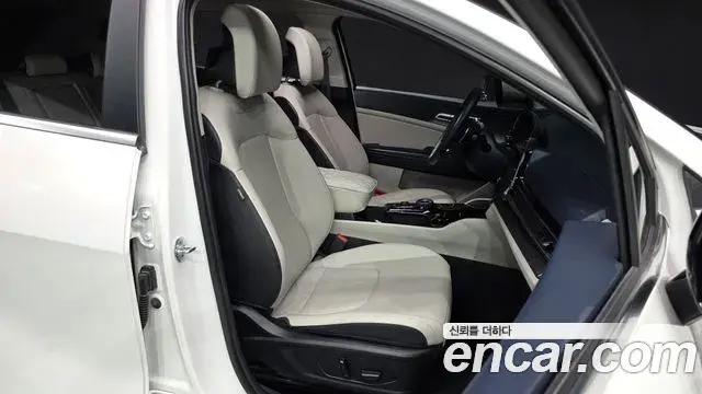 Kia Sportage 2022 — Фото 11/20