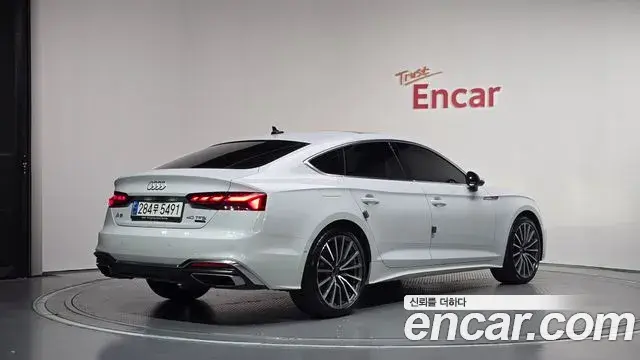 Audi A5 2023 — Фото 2/20