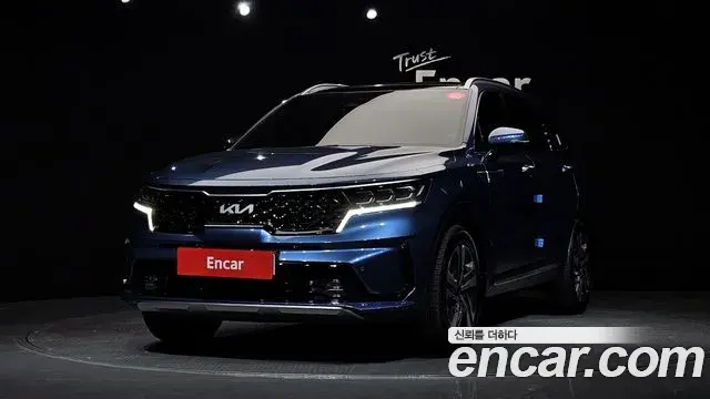 Kia Sorento 2023 — Фото 1/20