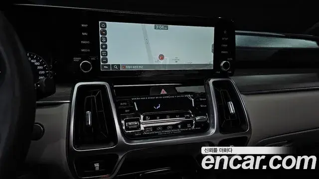 Kia Sorento 2023 — Фото 15/20