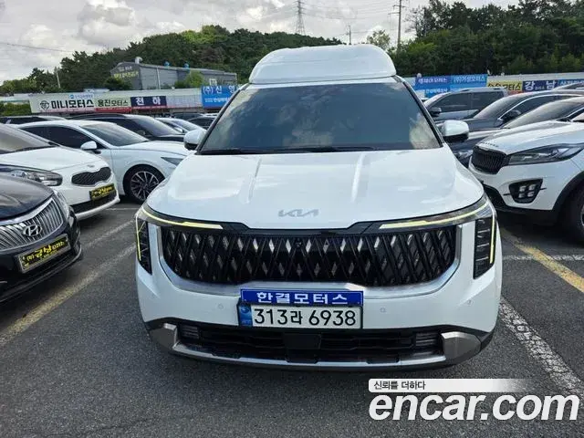 Kia Carnival 2024 — Photo 2/20