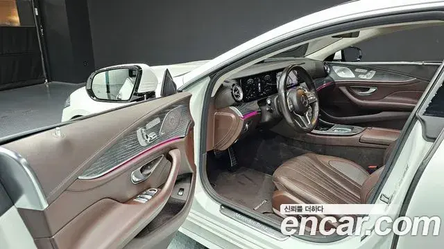 Mercedes-Benz CLS-Class 2020 — Фото 11/20