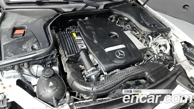 Mercedes-Benz E-Class 2020 — ფოტო 17/20