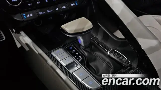 Hyundai The New Avante Hybrid 2021 — Şəkil 10/20