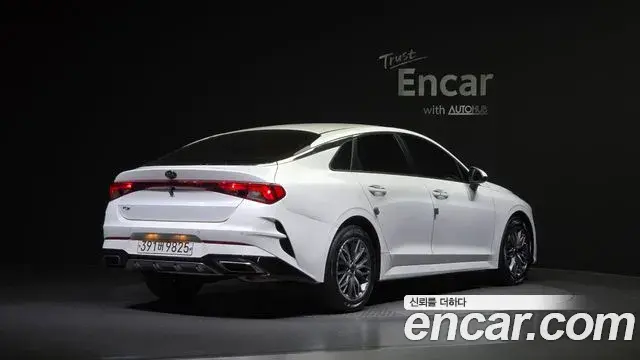Kia K5 2021 — Şəkil 17/20