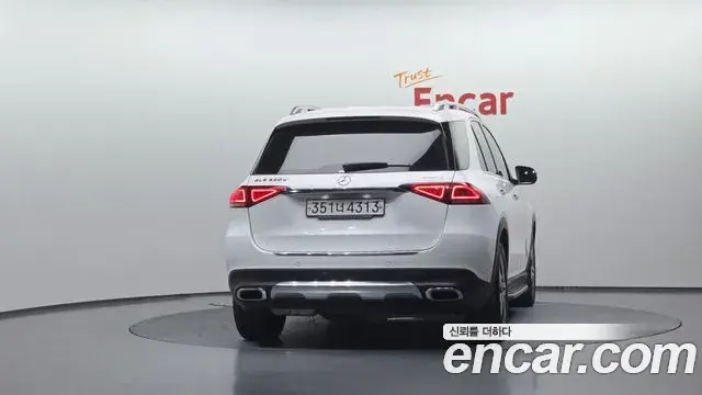 Mercedes-Benz GLE-Class 2019 — Photo 18/20