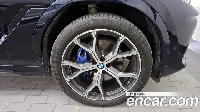 BMW X6 2021 — Photo 15/20