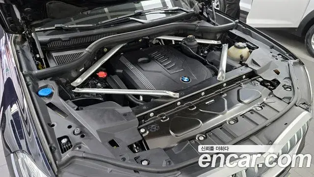 BMW X6 2021 — Photo 18/20