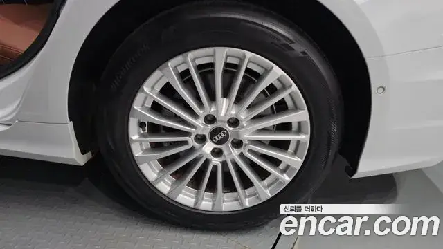 Audi A6 2021 — ფოტო 3/20