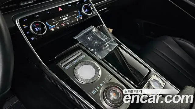 Genesis GV80 2022 — ფოტო 7/20