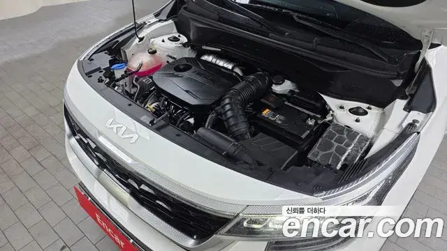 Kia Seltos 2022 — Şəkil 6/20