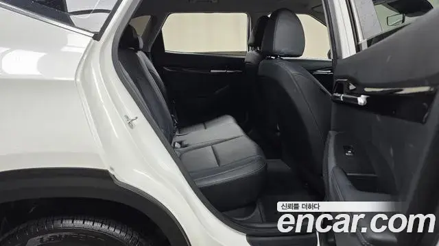 Kia Seltos 2022 — Şəkil 8/20