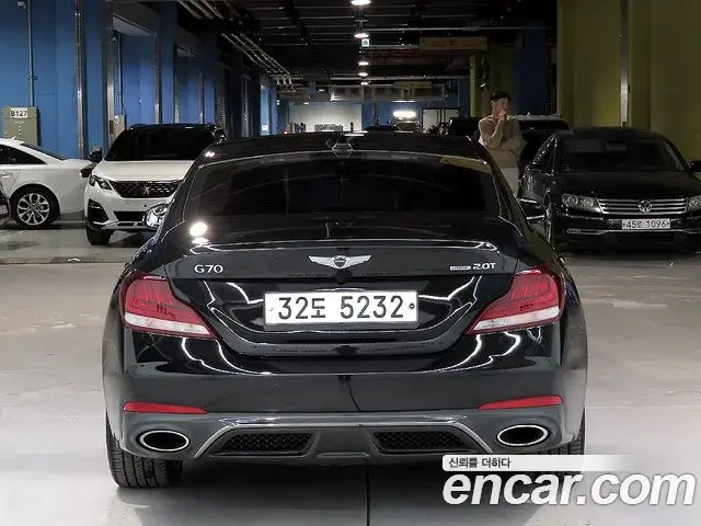 Genesis G70 2019 — Şəkil 18/20