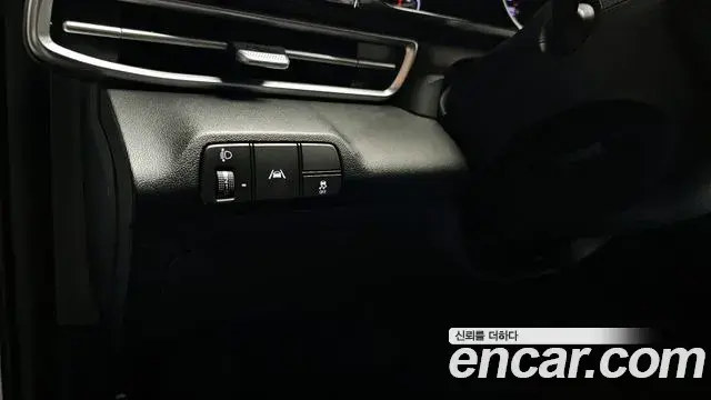 Hyundai The New Avante Hybrid 2022 — ფოტო 13/23