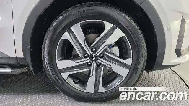 Kia Sorento 2022 — Фото 5/20