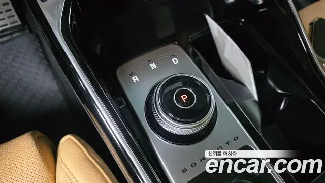 Kia Sorento 2022 — Фото 9/20