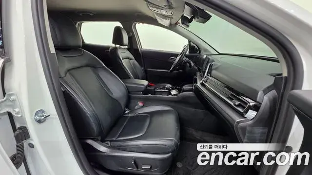 Kia Sportage 2023 — Фото 10/20