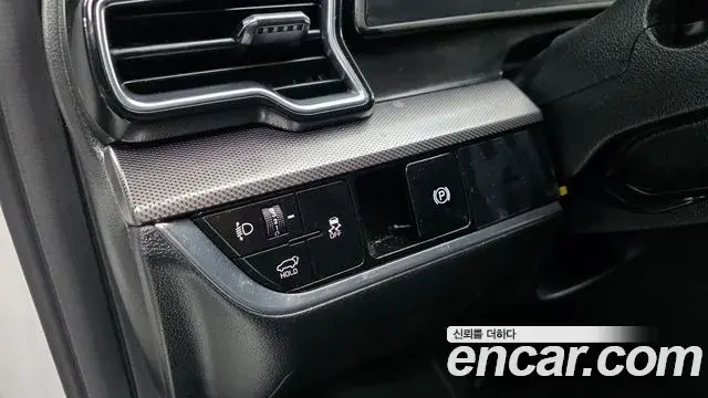 Kia Sportage 2023 — Фото 13/20