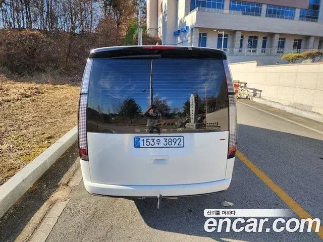 Hyundai Staria 2025 — Şəkil 14/20