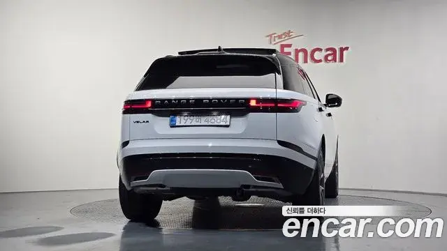 Land Rover Range Rover Velar 2025 — ფოტო 6/20