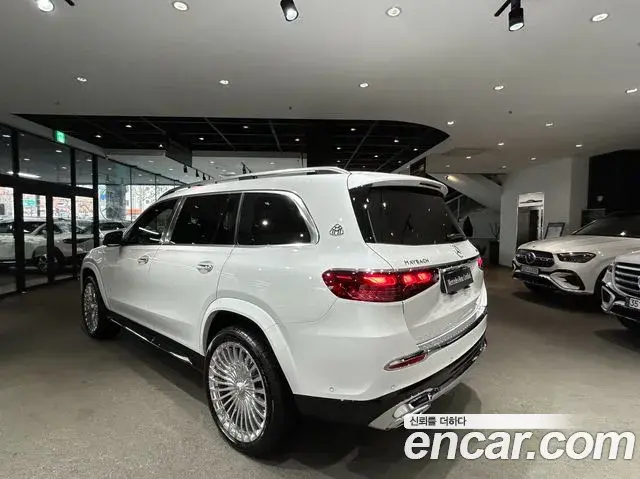 Mercedes-Benz GLS-Class 2025 — Фото 1/18