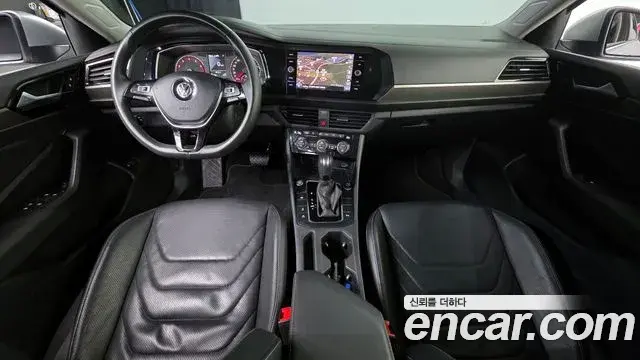 Volkswagen Jetta 2020 — ფოტო 16/20