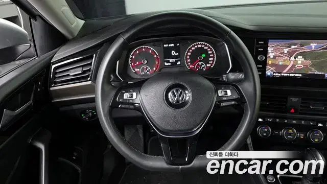 Volkswagen Jetta 2020 — ფოტო 2/20
