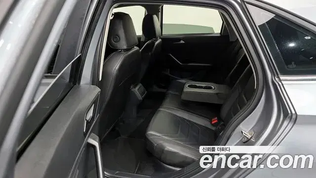 Volkswagen Jetta 2020 — ფოტო 11/20