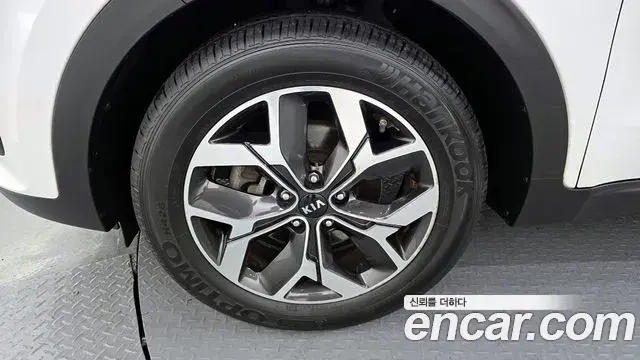 Kia Sportage The Bold 2018 — Photo 7/20