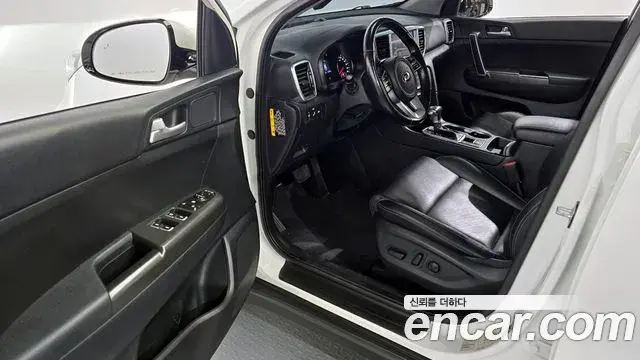 Kia Sportage The Bold 2018 — Photo 2/20