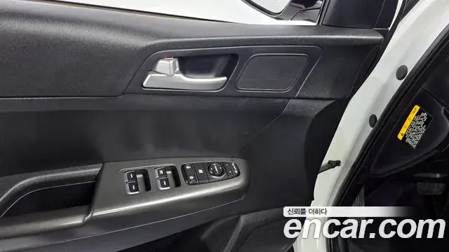 Kia Sportage The Bold 2018 — Photo 4/20