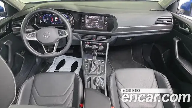 Volkswagen Jetta 2024 — Şəkil 19/20