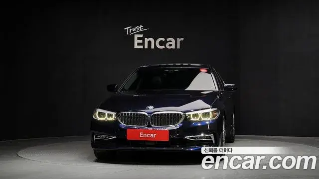 BMW 5 Series 2019 — Photo 15/20