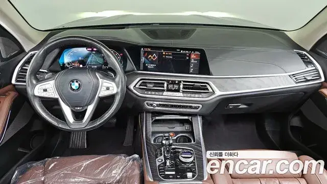 BMW X7 2020 — Şəkil 18/20