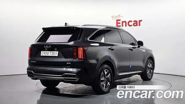 Kia Sorento 2022 — Фото 2/20