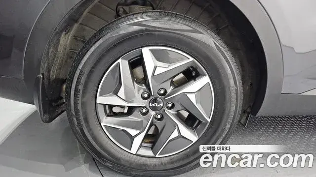Kia Sorento 2022 — Фото 5/20