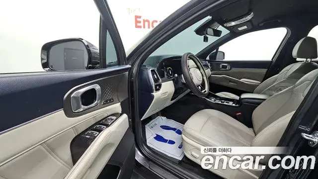 Kia Sorento 2022 — Фото 10/20