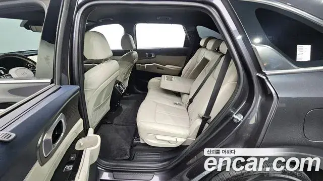 Kia Sorento 2022 — Фото 11/20