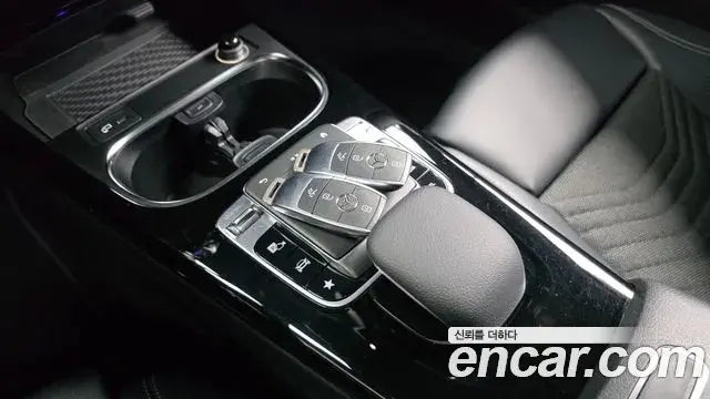 Mercedes-Benz A-Class 2020 — Photo 17/20