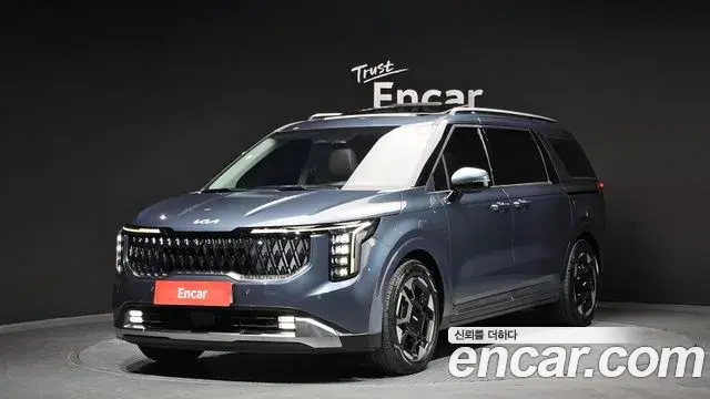 Kia Carnival 2024 — Photo 1/20