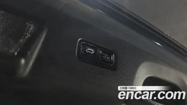 Kia Carnival 2024 — Photo 18/20