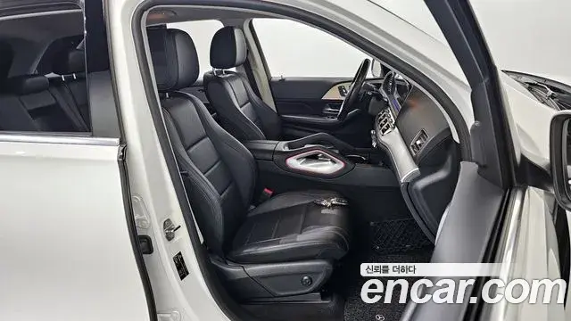 Mercedes-Benz GLE-Class 2019 — ფოტო 15/20