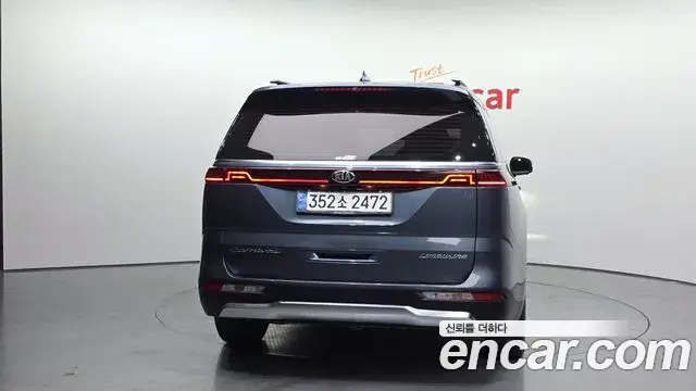 Kia Carnival 2021 — Фото 4/20