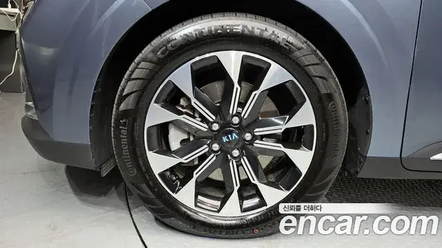 Kia Carnival 2021 — Фото 5/20