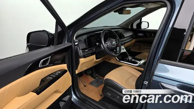 Kia Carnival 2021 — Фото 10/20