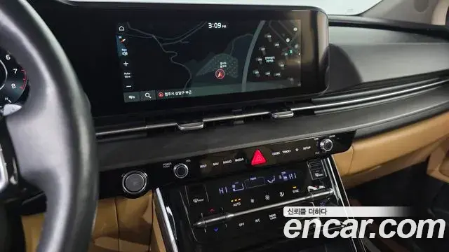 Kia Carnival 2021 — Фото 13/20