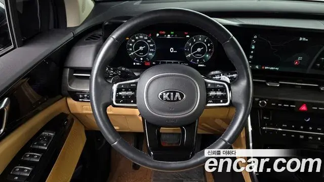 Kia Carnival 2021 — Фото 15/20